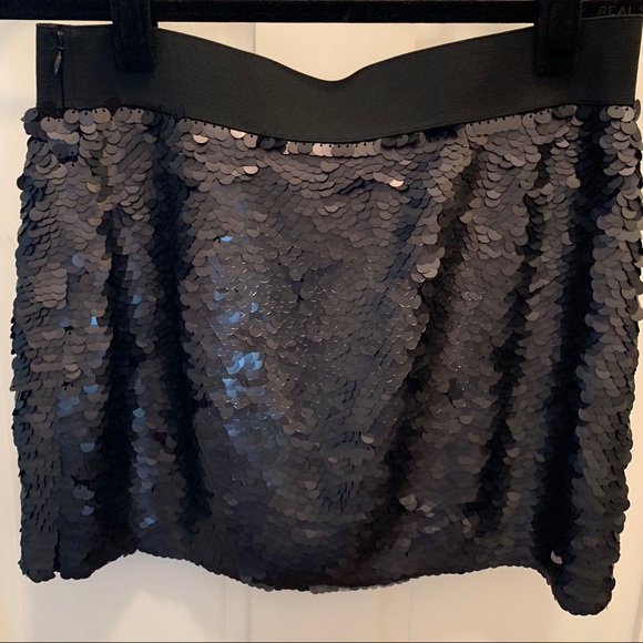 BCBG Sequined Mini Skirt - Picture 3 of 4